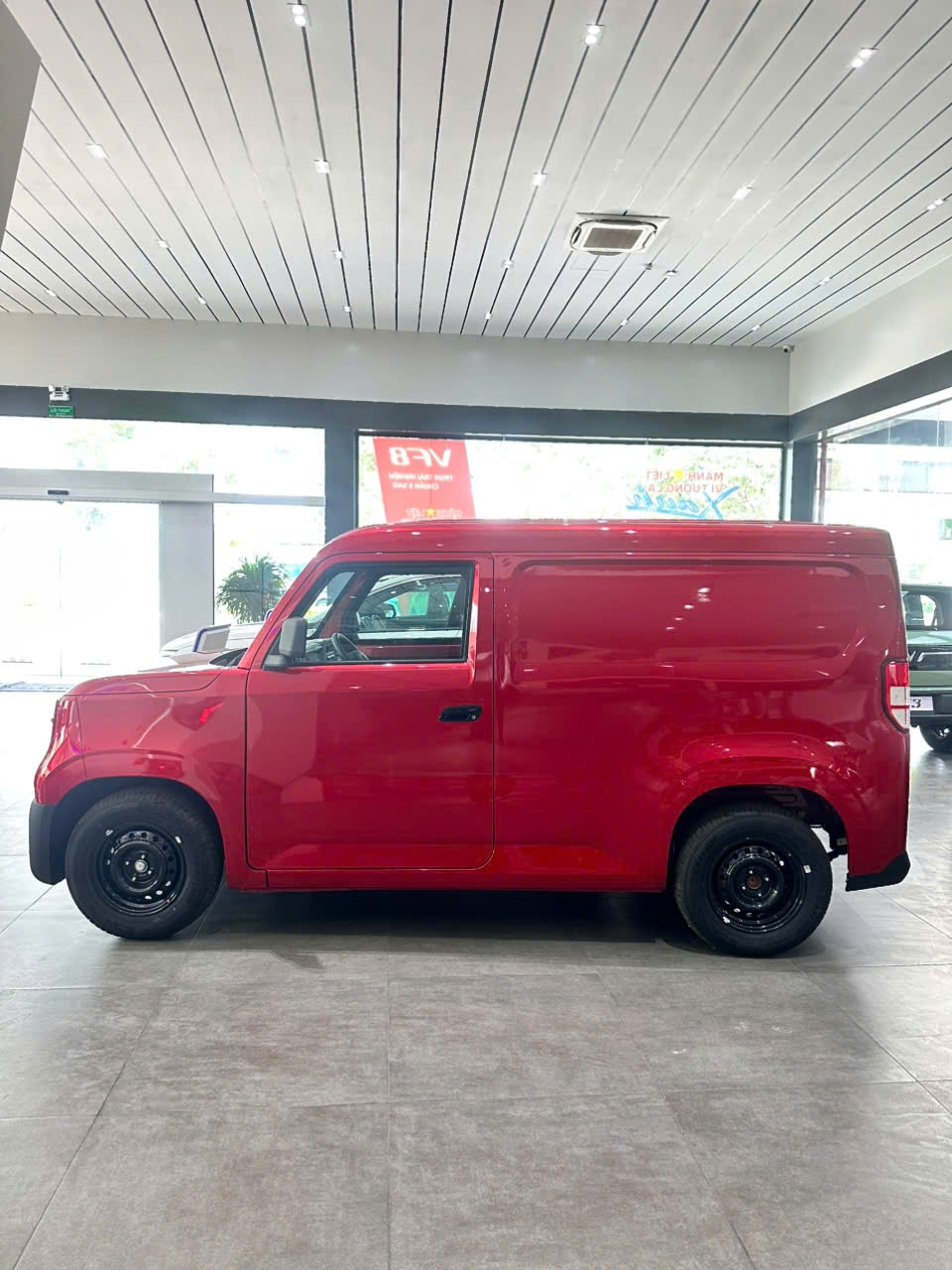 VinFast EC VAN
