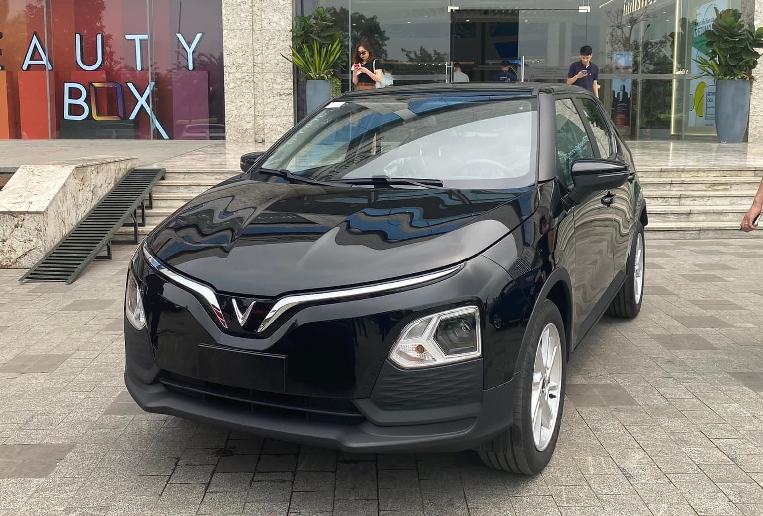 So sánh VinFast VF6 với các mẫu xe khác trong cùng phân khúc