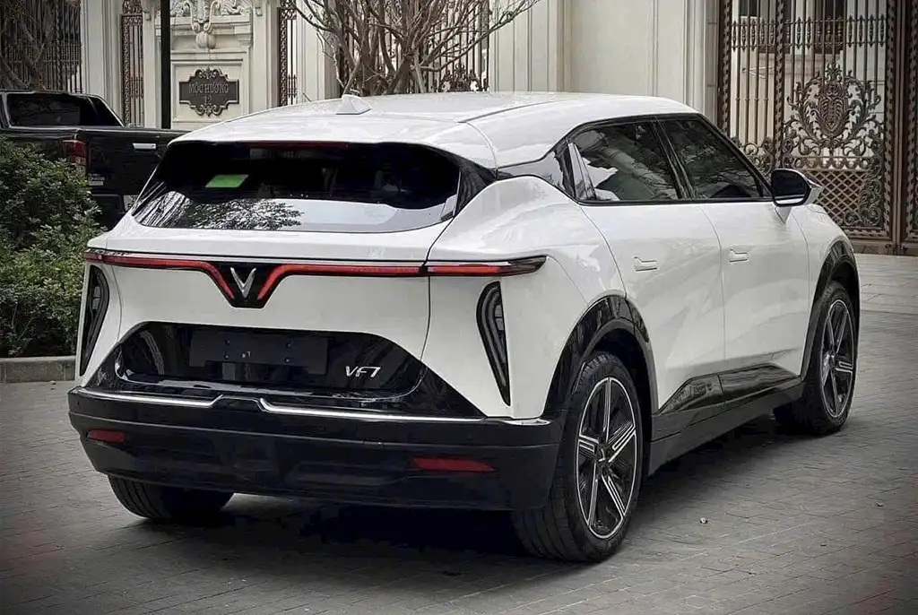 Dịch vụ hậu mãi và Chăm sóc khách hàng VF 7