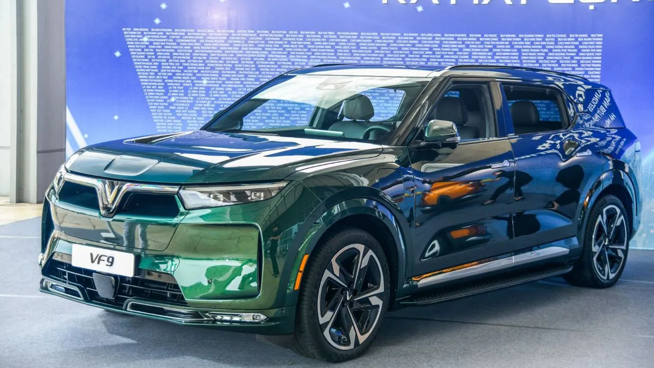 Trải Nghiệm Công Nghệ Tiên Tiến